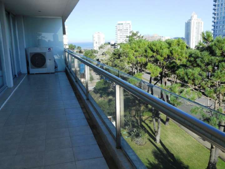Apartamento en venta en Florianópolis, Punta Del Este