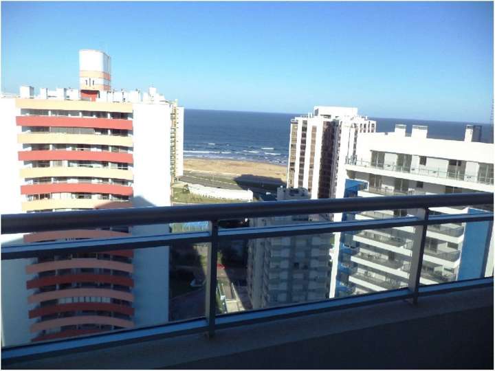 Apartamento en venta en Avenida Chiverta, Punta Del Este