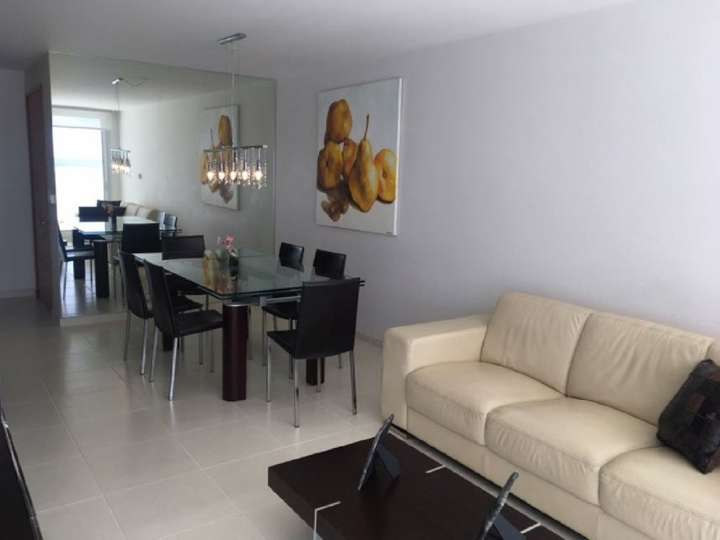 Apartamento en venta en Biarritz, Punta Del Este