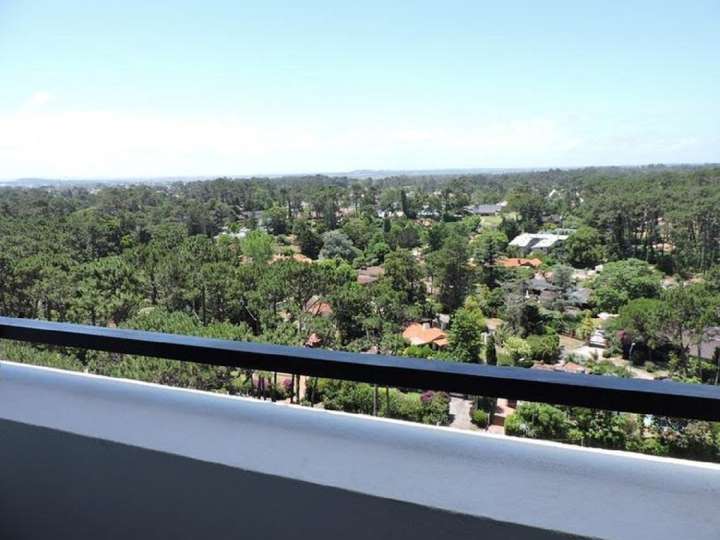 Apartamento en venta en Avenida Franklin Delano Roosevelt, Punta Del Este