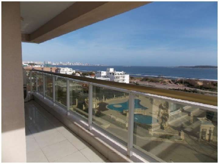 Apartamento en venta en Avenida Francisco Acuña de Figueroa, Maldonado