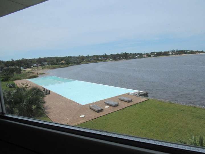 Apartamento en venta en Avenida Eduardo Víctor Haedo, El Tesoro