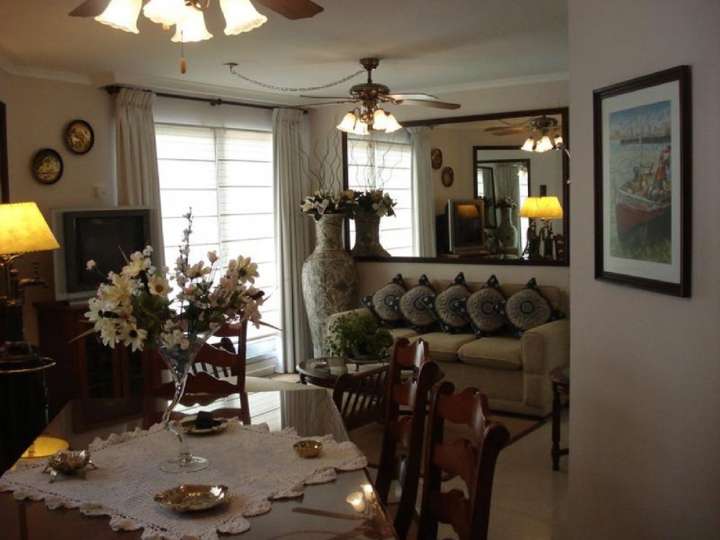 Apartamento en venta en Avenida San Remo, Punta Del Este