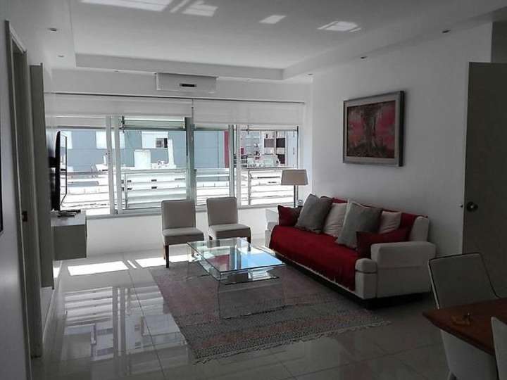 Apartamento en venta en Comodoro Gorlero (Calle 19), Punta Del Este