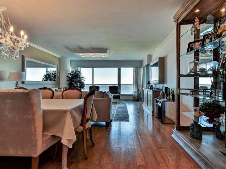 Apartamento en venta en Rambla Lorenzo Batlle Pacheco, Punta Del Este