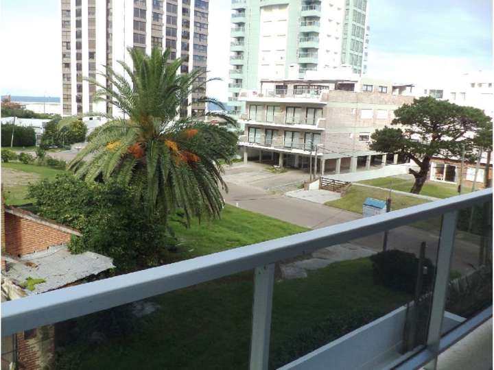 Apartamento en venta en María Eugenia Vaz Ferreira, Punta Del Este