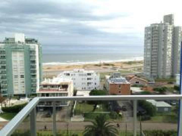 Apartamento en venta en María Eugenia Vaz Ferreira, Punta Del Este