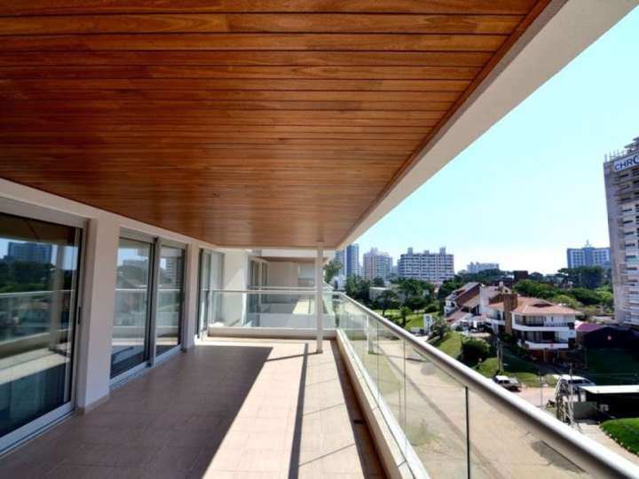 Apartamento en venta en Punta Del Este