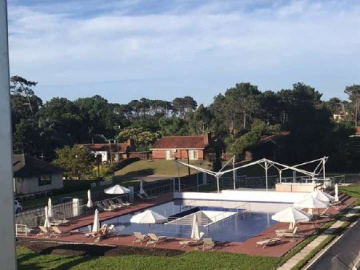 Apartamento en venta en Avenida Franklin Delano Roosevelt, Punta Del Este