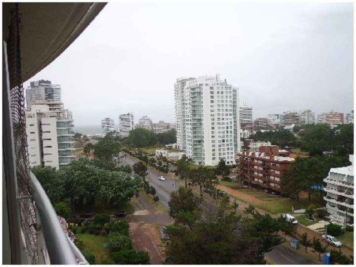 Apartamento en venta en Avenida Franklin Delano Roosevelt, Punta Del Este