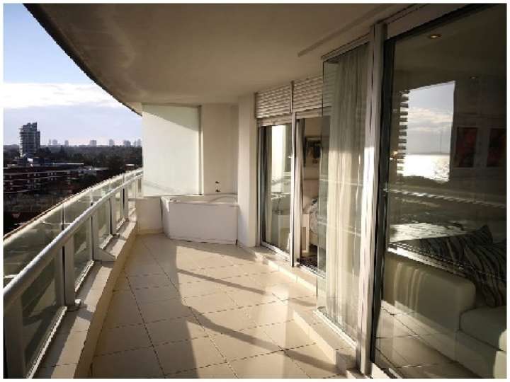 Apartamento en venta en Biarritz, Punta Del Este