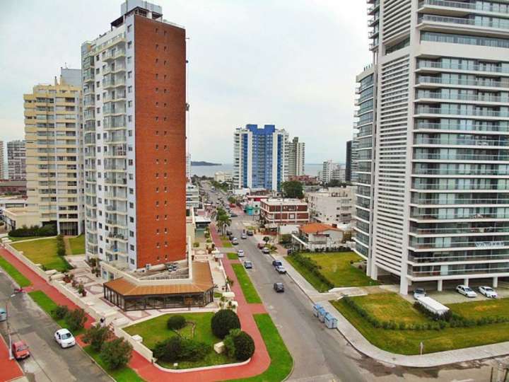 Apartamento en venta en Joaquín Lenzina - Ansina, Punta Del Este