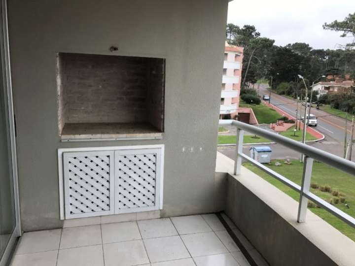 Apartamento en venta en Avenida Francisco Acuña de Figueroa, Maldonado