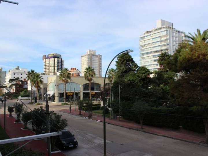 Apartamento en venta en Las Gaviotas (Calle 29), Punta Del Este