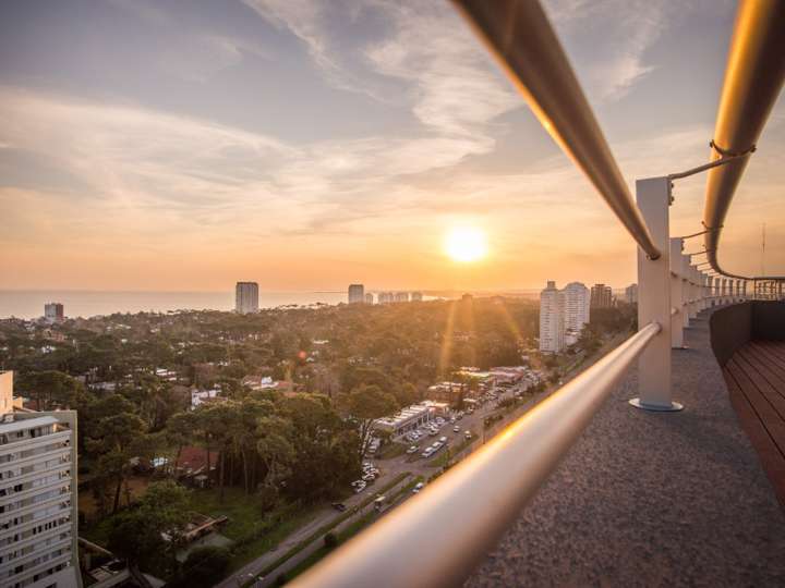 Apartamento en venta en Avenida Franklin Delano Roosevelt, Punta Del Este