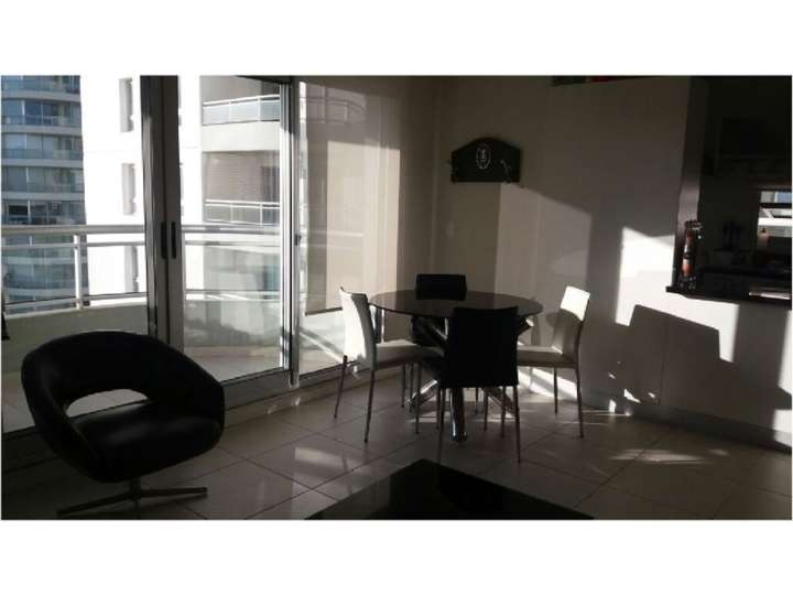 Apartamento en venta en Avenida Franklin Delano Roosevelt, Punta Del Este