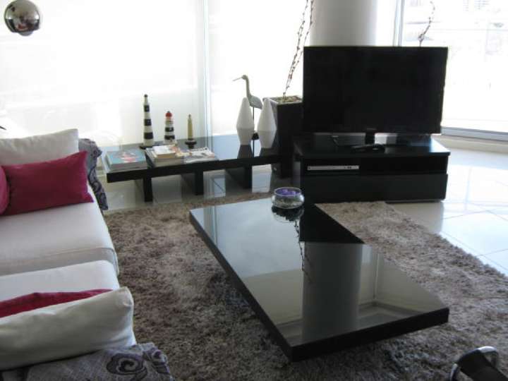 Apartamento en venta en Avenida San Remo, Punta Del Este