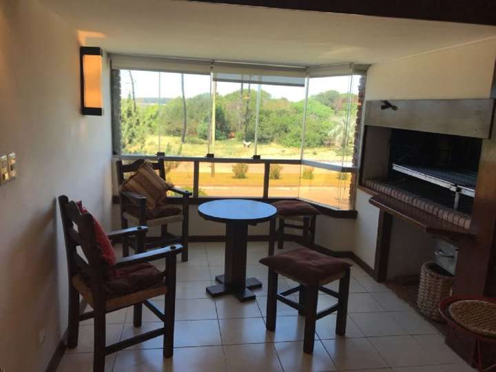 Apartamento en venta en Rambla Doctor Claudio Williman, Punta Del Este