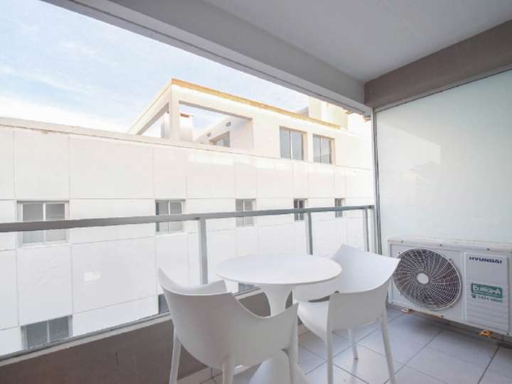 Apartamento en venta en 2 de Febrero (Calle 10), Punta Del Este