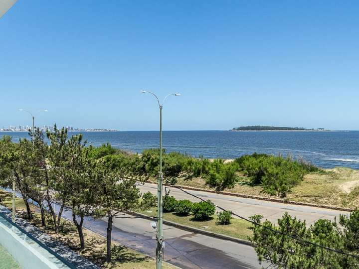 Apartamento en venta en Rambla Doctor Claudio Williman, Maldonado