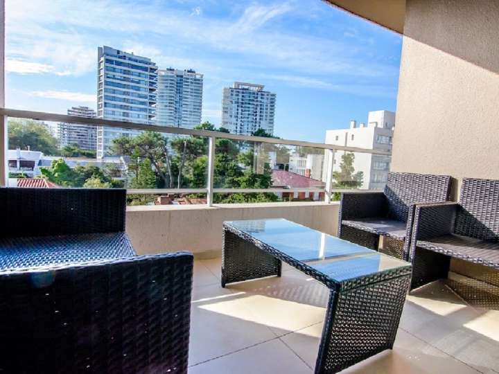 Apartamento en venta en Juan Zorrila de San Martín, Punta Del Este