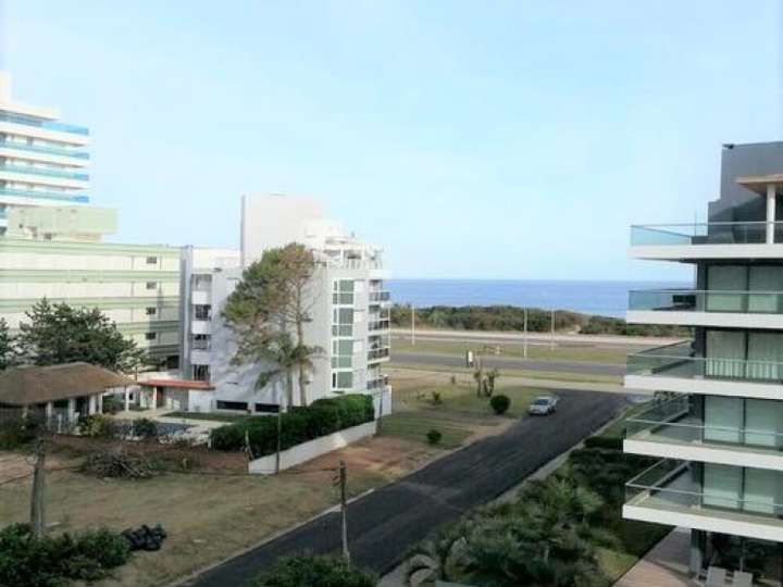 Apartamento en venta en Raíz Salvaje, Punta Del Este