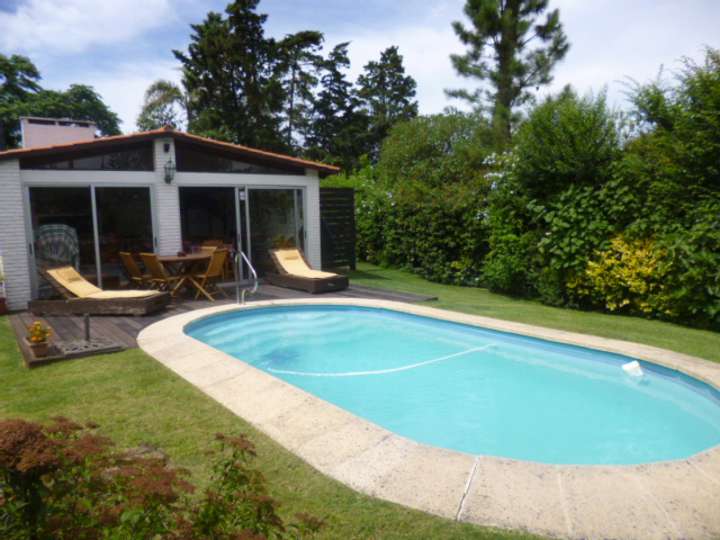 Casa en venta en Pinares, Maldonado