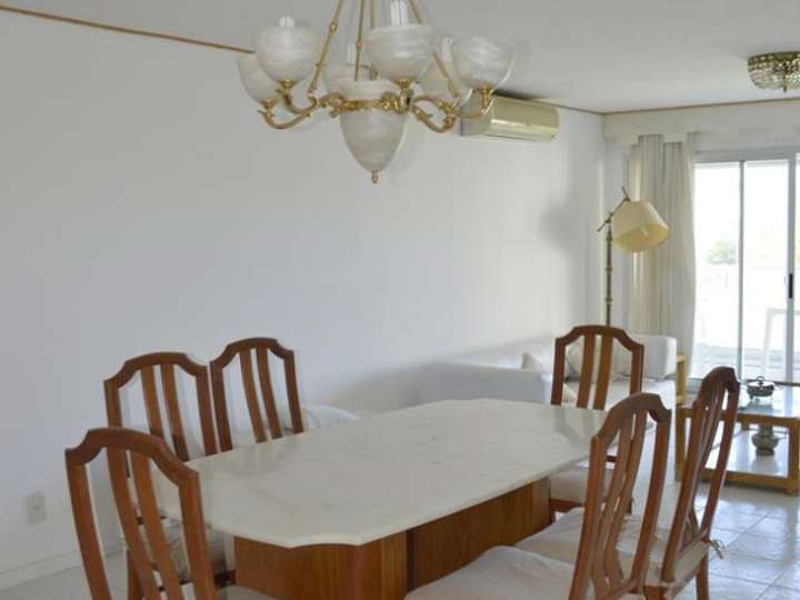 Apartamento en venta en Punta Del Este