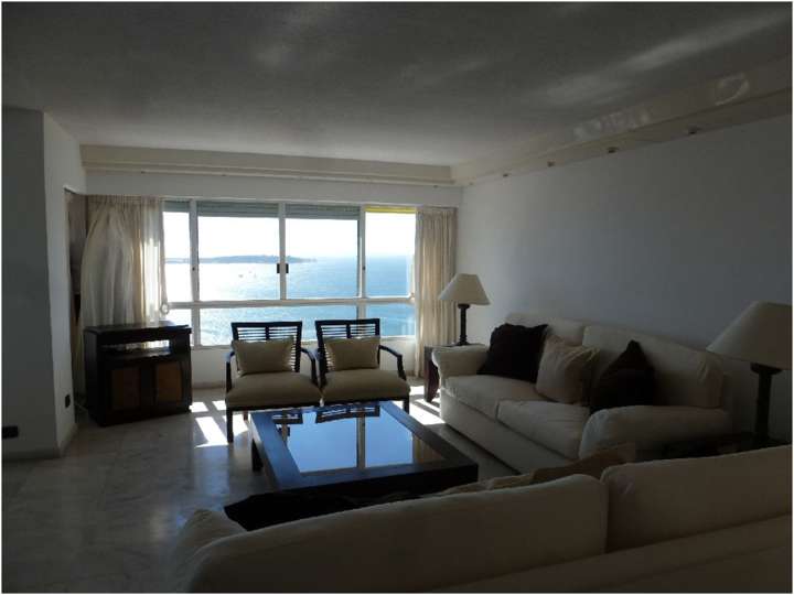 Apartamento en venta en Punta Del Este