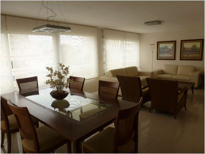 Apartamento en venta en Punta Del Este