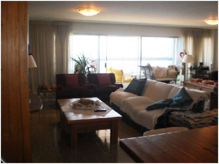 Apartamento en venta en Punta Del Este