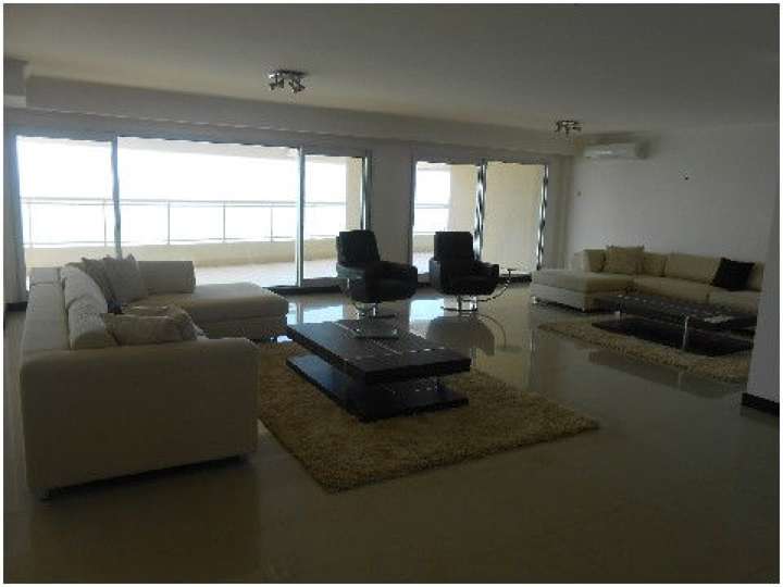 Apartamento en venta en Punta Del Este