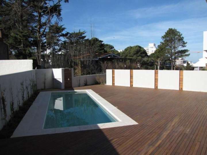 Apartamento en alquiler en Punta Del Este