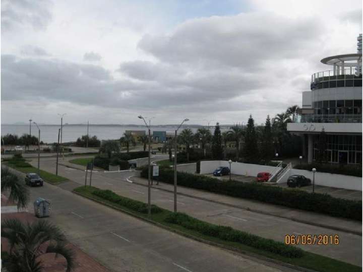 Apartamento en venta en Punta Del Este