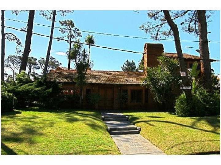 Casa en alquiler en Punta Del Este