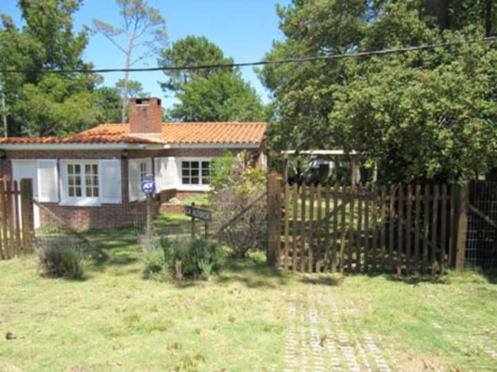 Casa en venta en Pinares, Maldonado