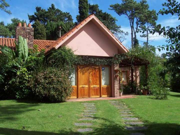 Casa en alquiler en Punta Del Este