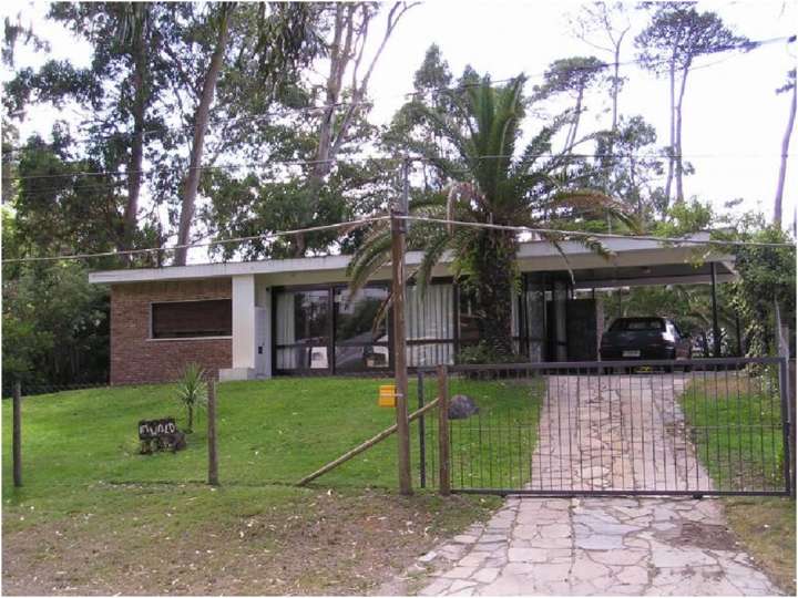 Casa en venta en Pinares, Maldonado
