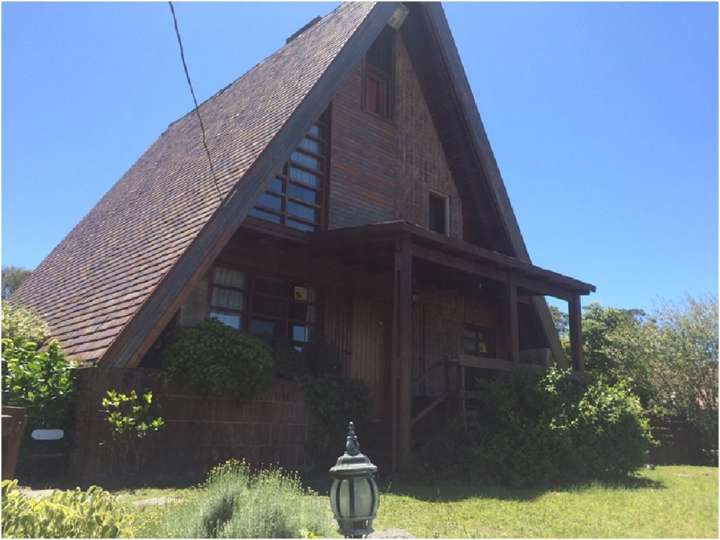 Casa en venta en Pinares, Maldonado