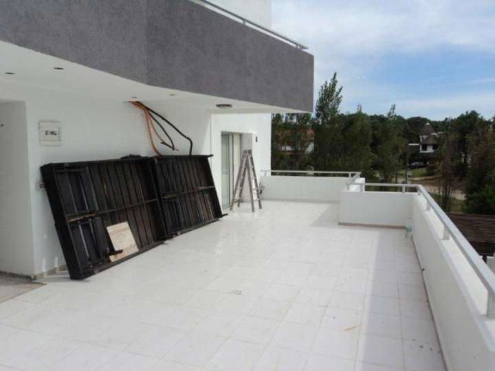 Apartamento en venta en Pinares, Maldonado
