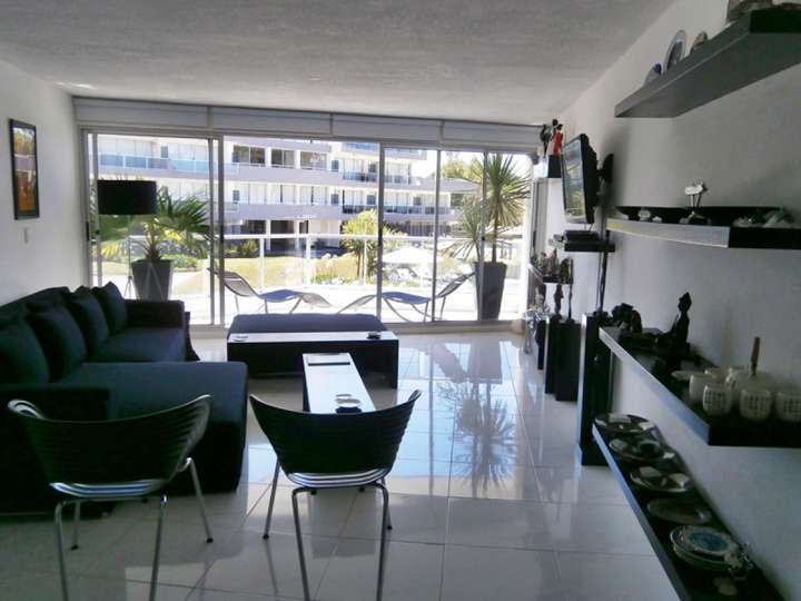 Apartamento en venta en Pinares, Maldonado