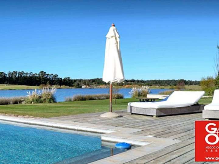 Casa en venta en Ruta 104 Doctor Alejandro Atchugarry, Maldonado