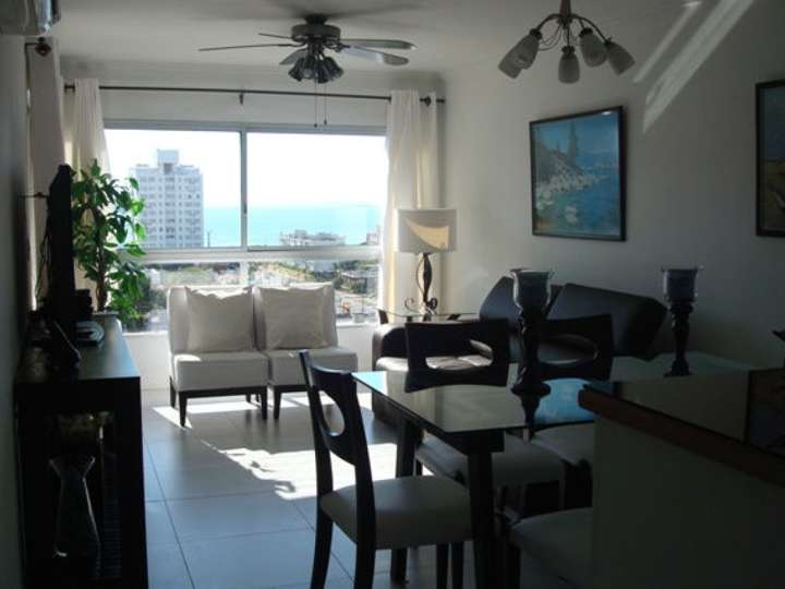 Apartamento en venta en Rambla Lorenzo Batlle Pacheco, Punta Del Este