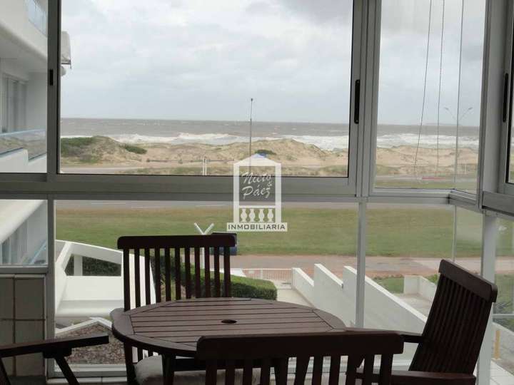 Apartamento en venta en Rambla Lorenzo Batlle Pacheco, Punta Del Este
