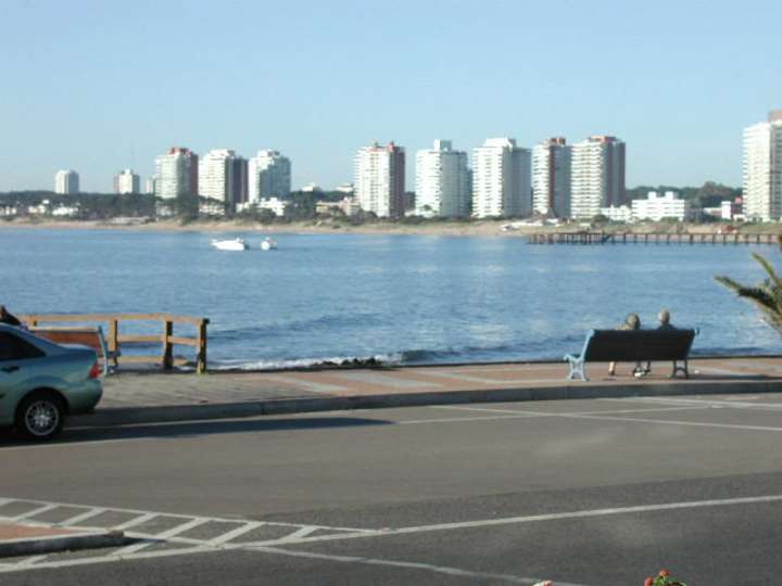 Apartamento en venta en Rambla General Artigas, Punta Del Este