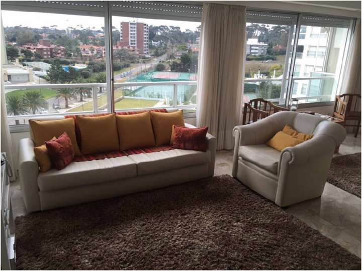 Apartamento en venta en Punta Del Este