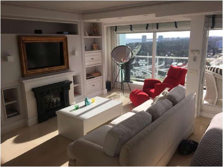 Apartamento en venta en Budapest, Punta Del Este
