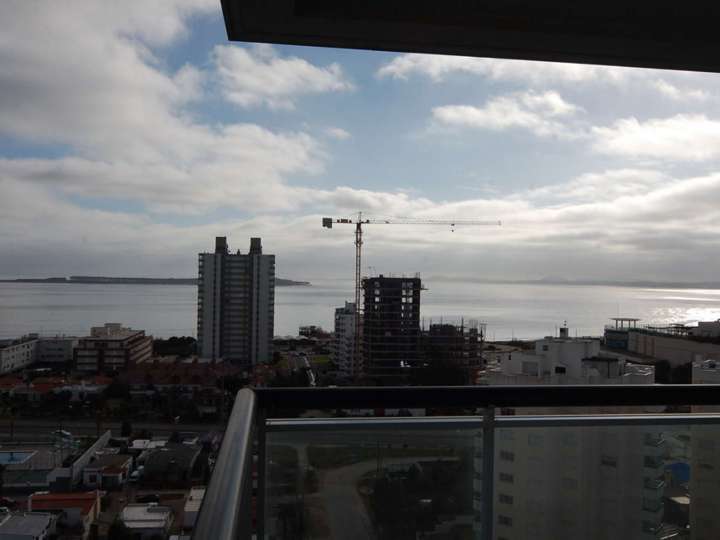 Apartamento en venta en Avenida Francisco Salazar, Punta Del Este