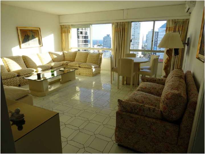 Apartamento en venta en Las Gaviotas (Calle 29), Punta Del Este