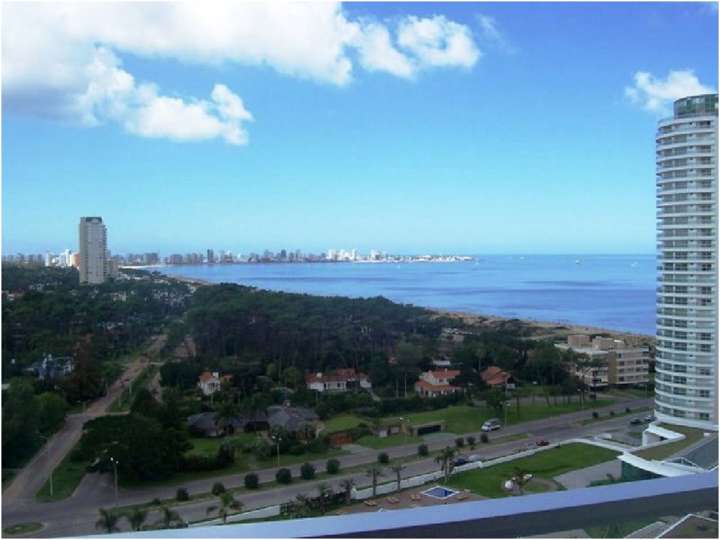 Apartamento en venta en Punta Del Este
